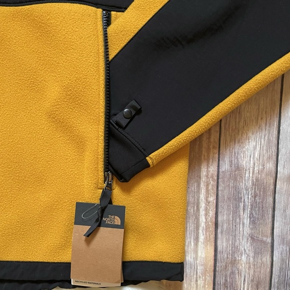 The North Face Men’s Denali 2 Jacket - Picture 3 of 8